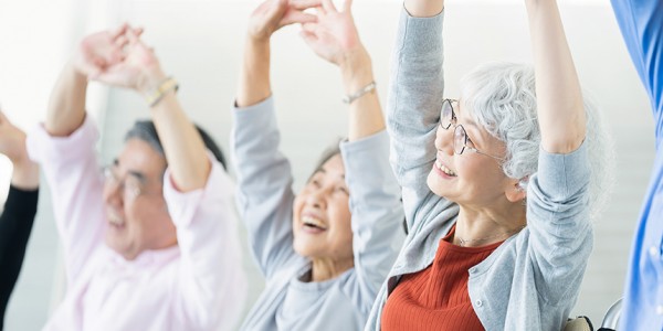 老人ホームで着る服を選ぶポイント